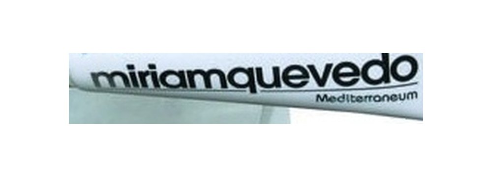 Logotip original de Míriam Quevedo aplicat sobre un envàs cosmètic